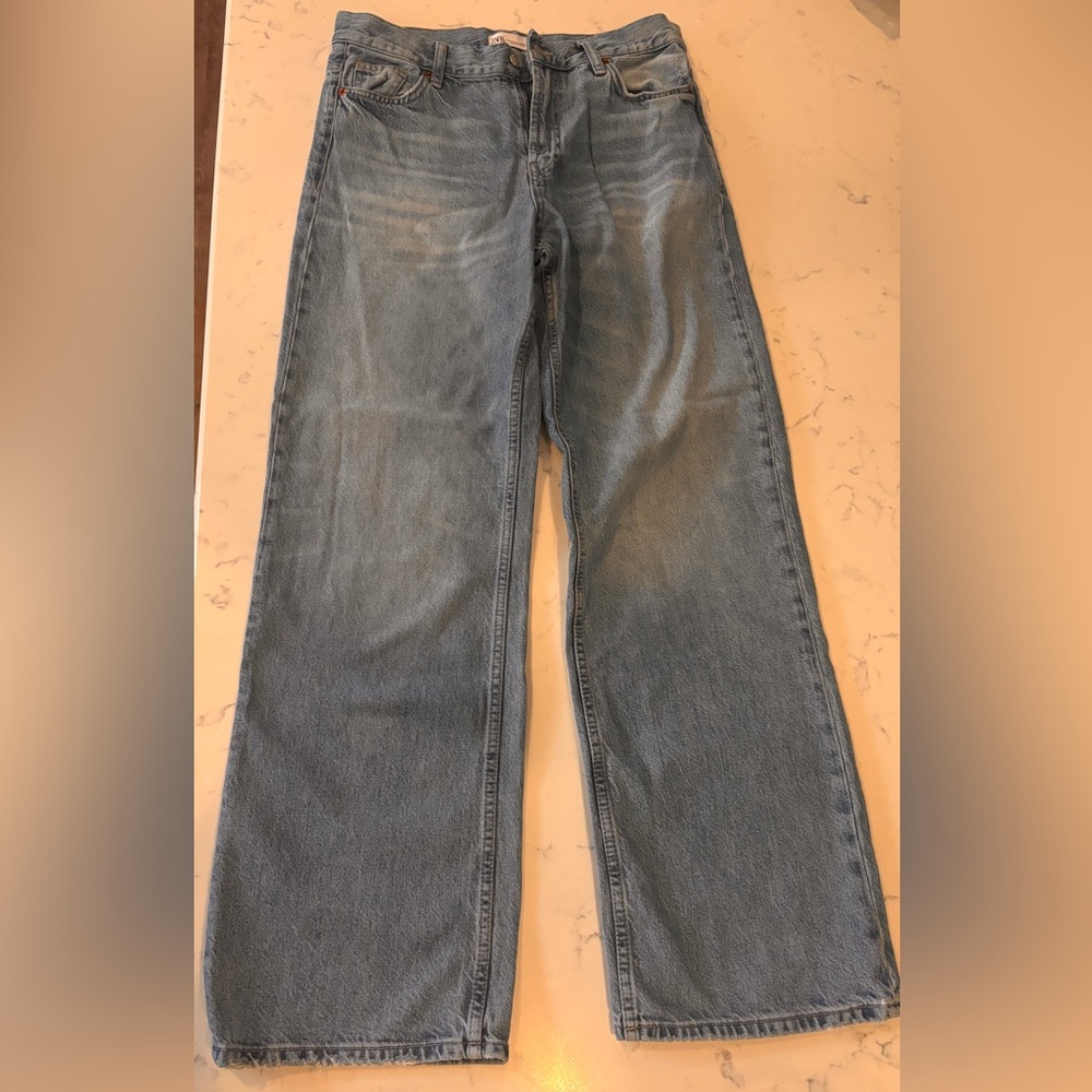 Zara wide straight leg jeans, size 6 - super soft excellent condition